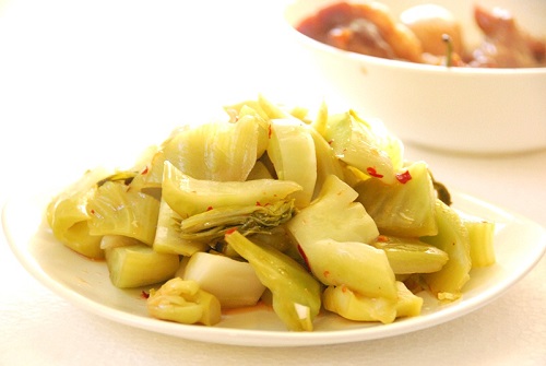 Ăn dưa muối sai cách có nguy cơ gây ung thư