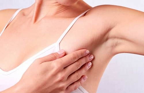 Bạn hoàn toàn có thể tự khám ung thư vú tại nhà