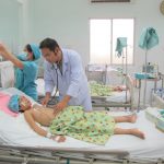 Cách nhận biết trẻ em bị sốt xuất huyết