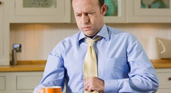 Dấu hiệu nhận biết khi bị bệnh trào ngược dạ dày
