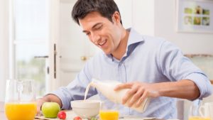 Cần có chế độ ăn đảm bao dinh dưỡng tốt nhất cho người đau dạ dày