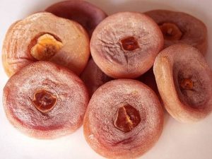 Hồng khô rất tốt cho người viêm amidan mạn tính