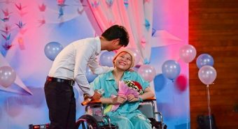 Câu chuyện tình yêu và nghị lực sống của cô gái 9x bị ung thư máu