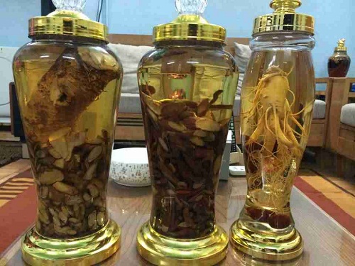 Xạ đen ngâm rượu giúp tăng cường sinh lý